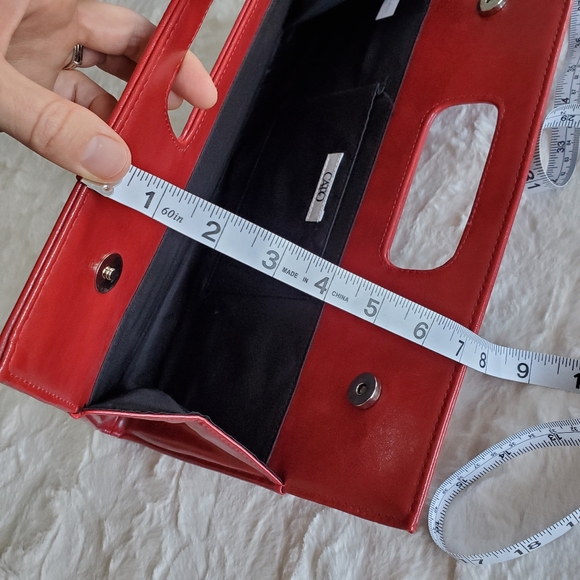 FREE w/$25 Purchase! - Red Floral Clutch by CATO - Picture 5 of 7